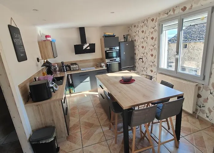 Maison Familiale Ferienhaus Serqueux (Haute-Marne)